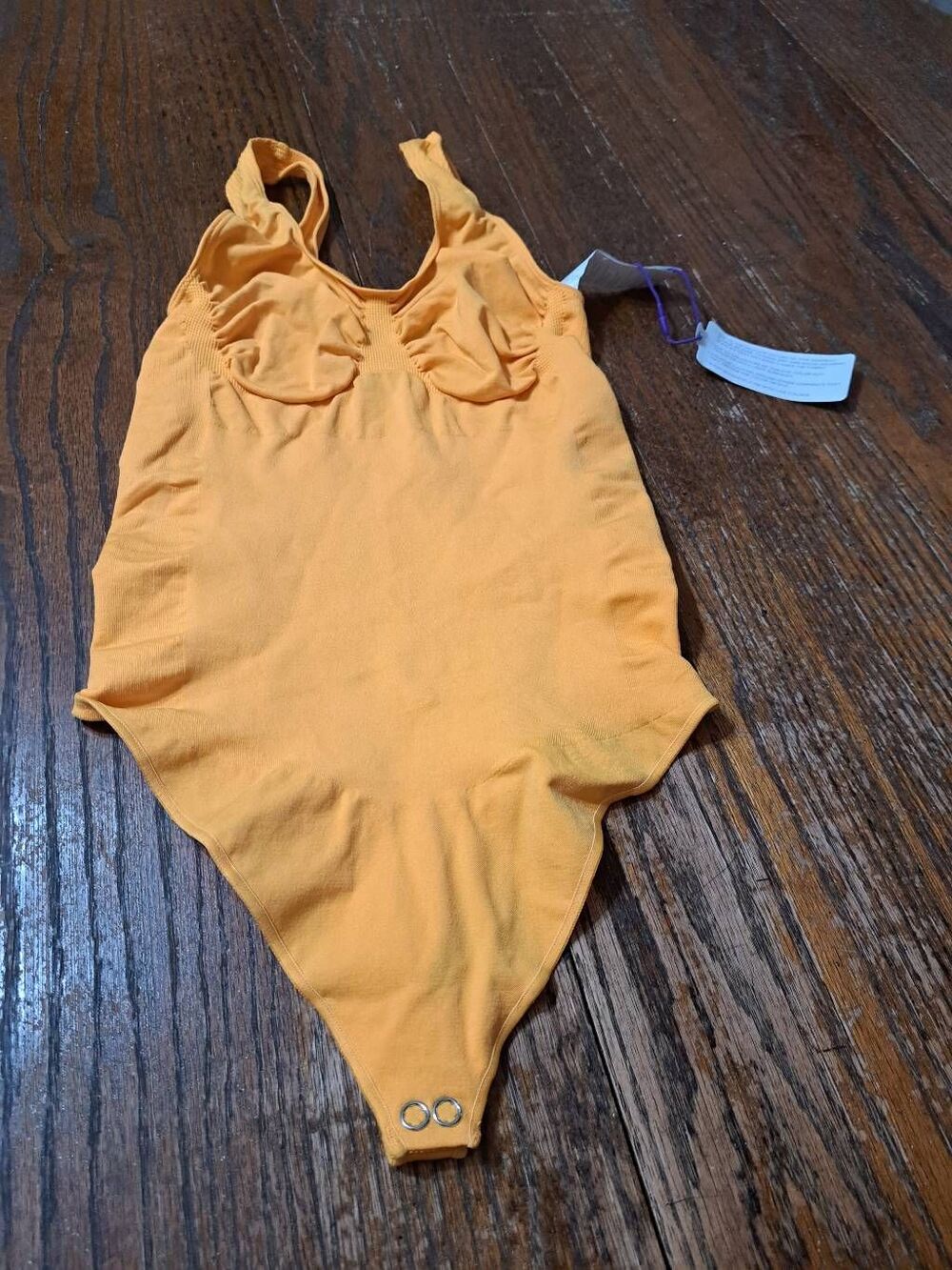 New Medium Large Fabletics Yitty Mimosa Nearly Naked Shaping Thong Bodysuit NWT